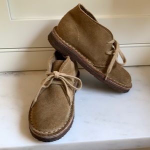 J. Crew kids Macalister suede boots, size k10